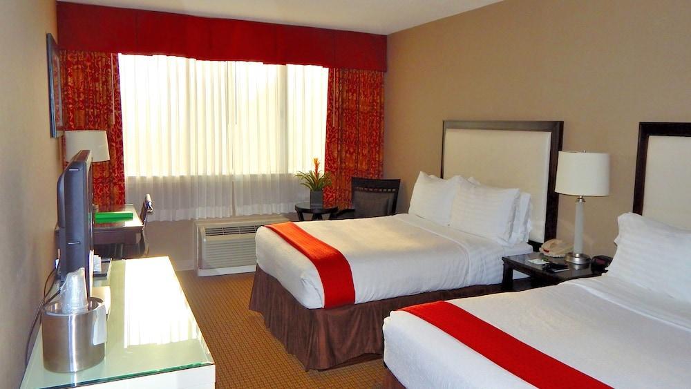 Holiday Inn & Suites Boston Peabody, An Ihg Hotel Buitenkant foto