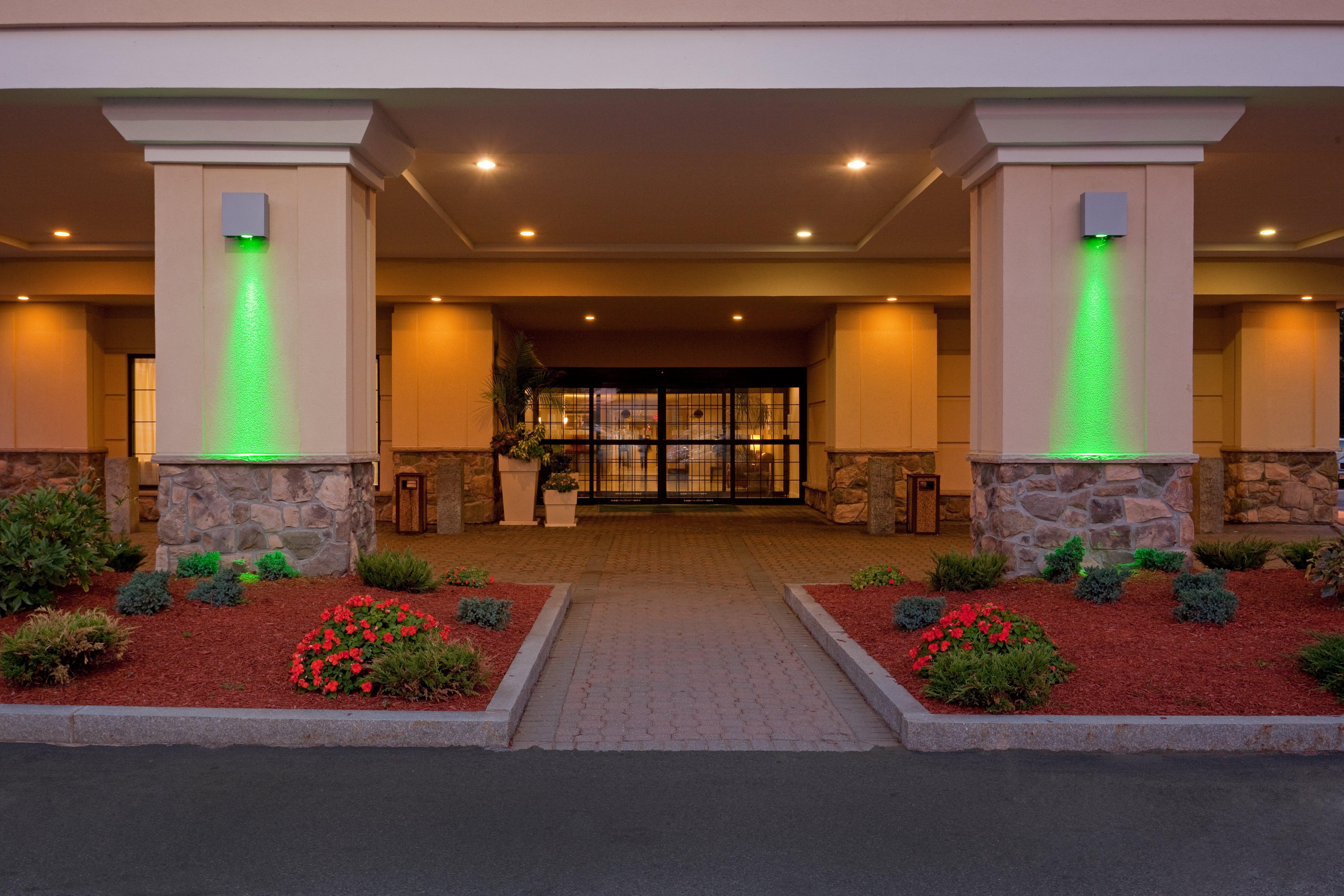 Holiday Inn & Suites Boston Peabody, An Ihg Hotel Buitenkant foto