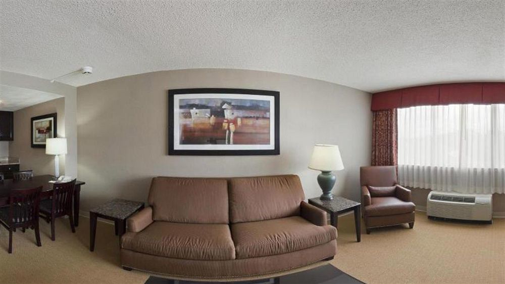 Holiday Inn & Suites Boston Peabody, An Ihg Hotel Buitenkant foto